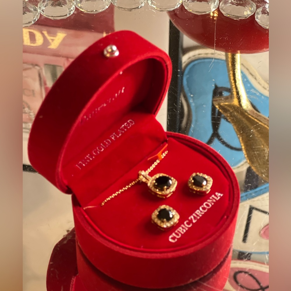 Danecraft NWOT fine gold plated cubic zirconia necklace and earring set. - Picture 4 of 5
